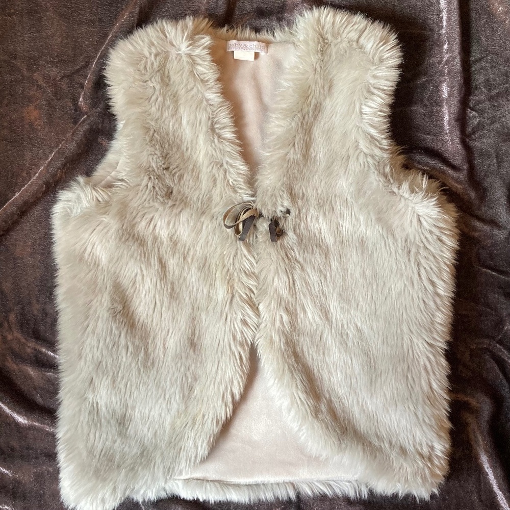 RH Baby&Child Grey Faux Fur Vest -  7-8yrs